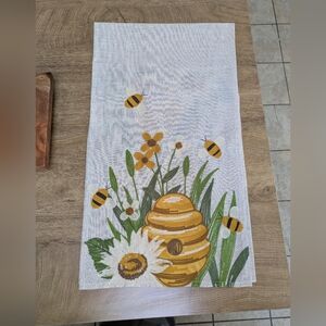 Bee and Honeycomb Table Runner